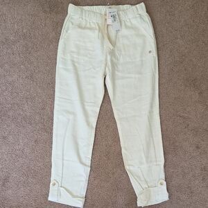 *NWT* Roxy Cream Casual Pants